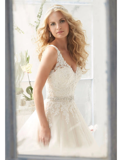 Engagement Open Back Sexy Formal Wedding Dresses A-Line V Neck Sleeveless Court Train Lace Bridal Gowns