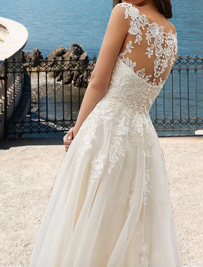 Beach Open Back Wedding Dresses A-Line V Neck Sleeveless Court Train Lace Bridal Gowns With Appliques