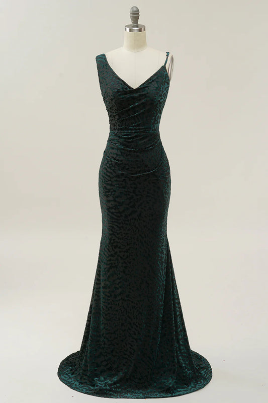Mermaid V Neck Green Velvet Long Prom Dress