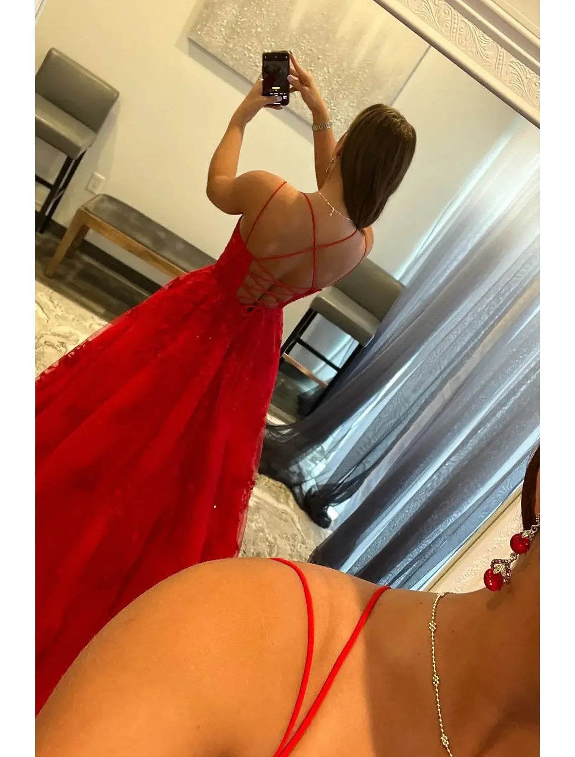 A-Line Prom Dresses Elegant Dress Wedding Guest Evening Party Floor Length Sleeveless Spaghetti Strap Royal Style Tulle Backless with Crystals Appliques