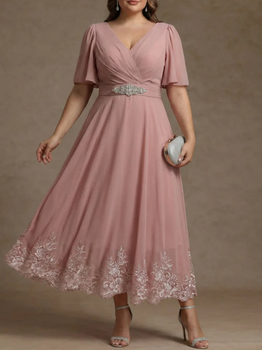A-Line/Princess V Neck Plus Size Mother of the Bride Dresses Short Sleeves Chiffon Lace Tea Length with Sash