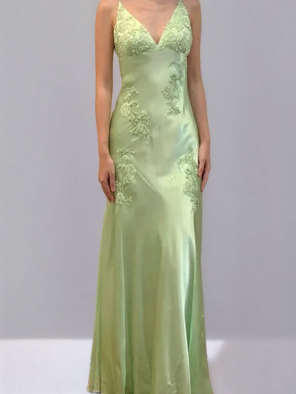 Sheath/Column Spaghetti Straps Backless Sleeveless Prom Dresses with Appliques & Self-tie