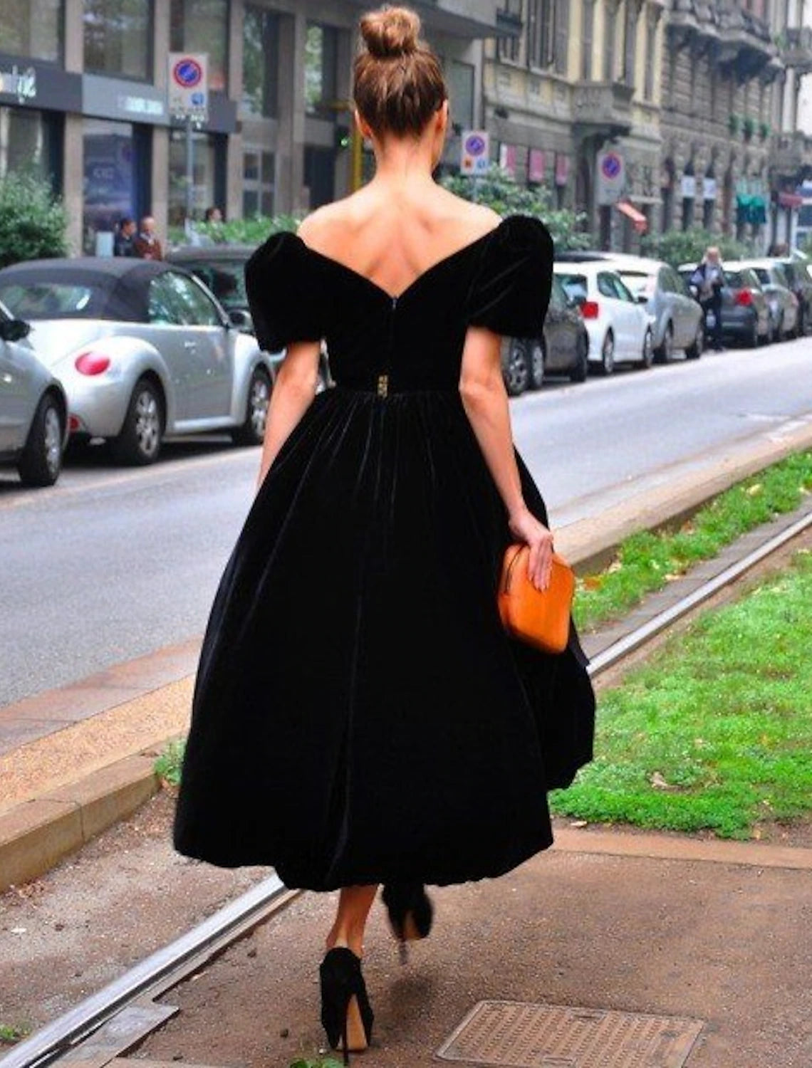 A-Line Cocktail Dresses Elegant Dress Formal Tea Length Short Sleeve V Neck Fall Wedding Guest Velvet with Ruffles