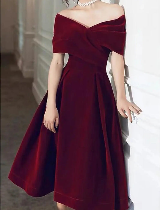 A-Line Cocktail Dresses Elegant Dress Christmas Wedding Guest Knee Length Short Sleeve Off Shoulder Velvet with Pleats Pure Color