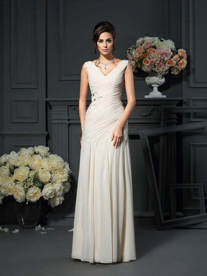 Sheath/Column V-neck Beading Sleeveless Long Chiffon Mother of the Bride Dresses