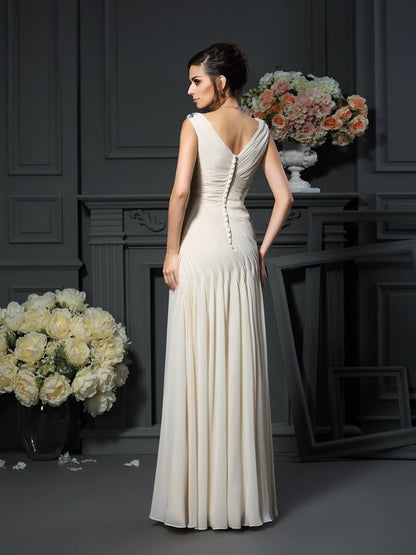 Sheath/Column V-neck Beading Sleeveless Long Chiffon Mother of the Bride Dresses