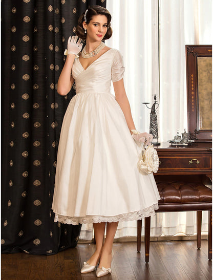 Simple Wedding Dresses A-Line V Neck Sleeveless Sweep / Brush Train Satin Bridal Gowns With Pocket